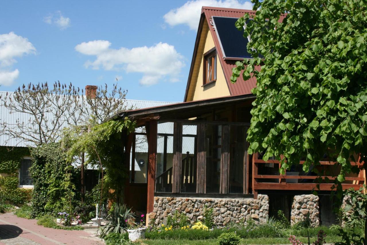Agroturystyka "Pod Bluszczem" Krasnobród Exterior foto